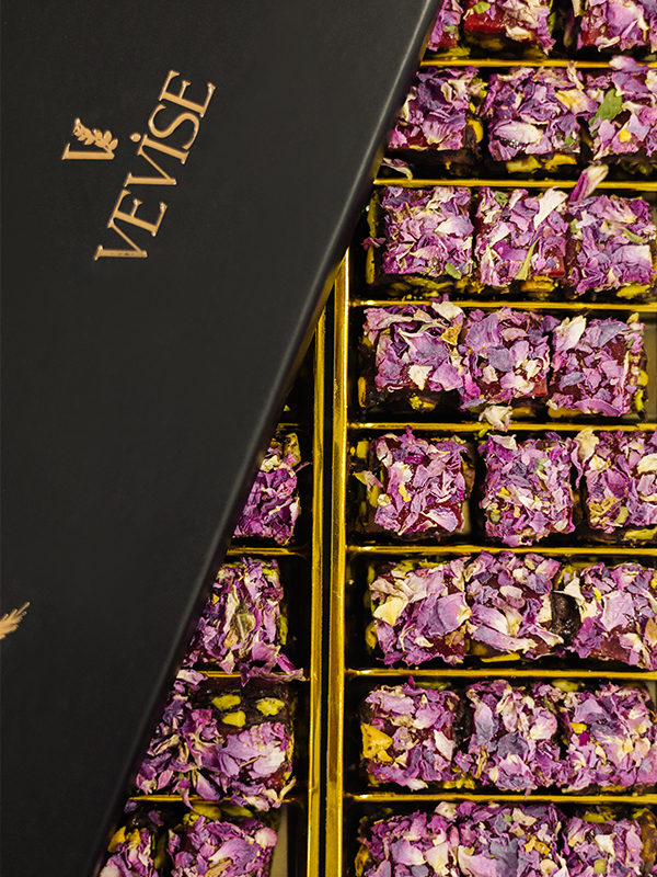 Narlı Güllü Lokum - Pomegranate and Rose Turkish delight - Görsel 5